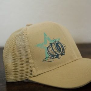 Trucker hat